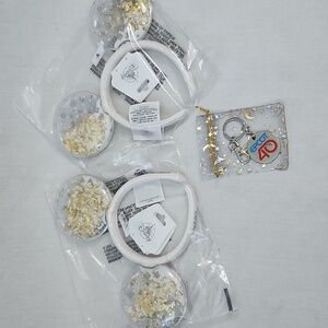 Disney 2024 Festival of the Holidays Snowglobe Ears With EPCOT Keychain